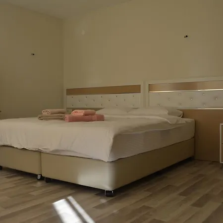Aparthotel Serenti *